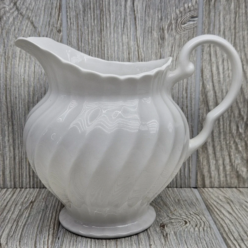 Johnson Brothers Regency White Ironstone 32oz Pitcher Swirl Earthenware 6.25in